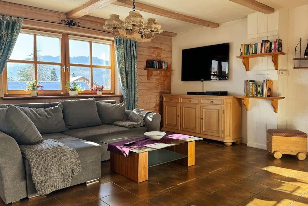 Romantisches Alpenchalet - Mit Sauna Und Kamin - Ruhig Und Zentral Бад-Тельц Екстер'єр фото