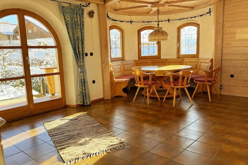 Romantisches Alpenchalet - Mit Sauna Und Kamin - Ruhig Und Zentral Бад-Тельц Екстер'єр фото