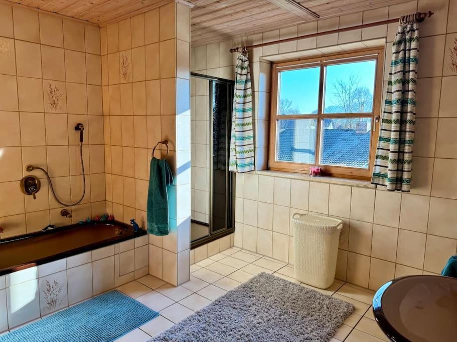 Romantisches Alpenchalet - Mit Sauna Und Kamin - Ruhig Und Zentral Бад-Тельц Екстер'єр фото
