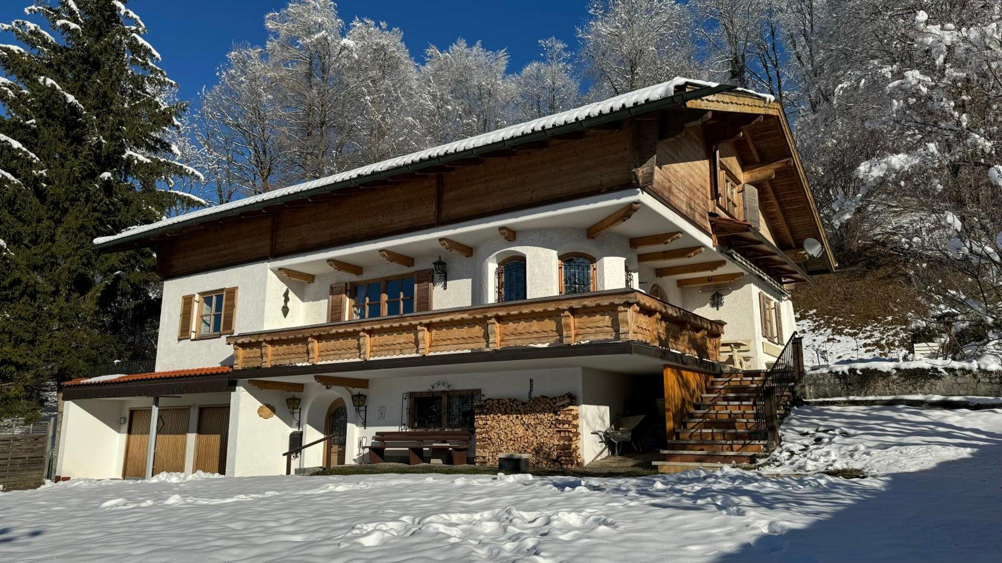Romantisches Alpenchalet - Mit Sauna Und Kamin - Ruhig Und Zentral Бад-Тельц Екстер'єр фото